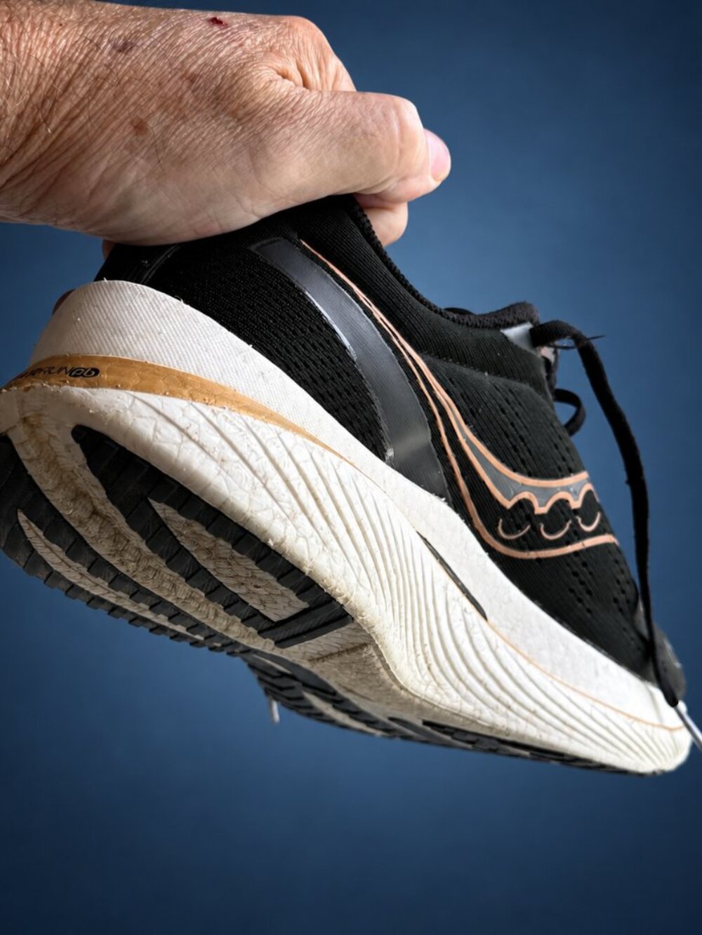 Saucony Endorphin Speed 3 Men’s 12 Black Gold - Picture 2 of 8